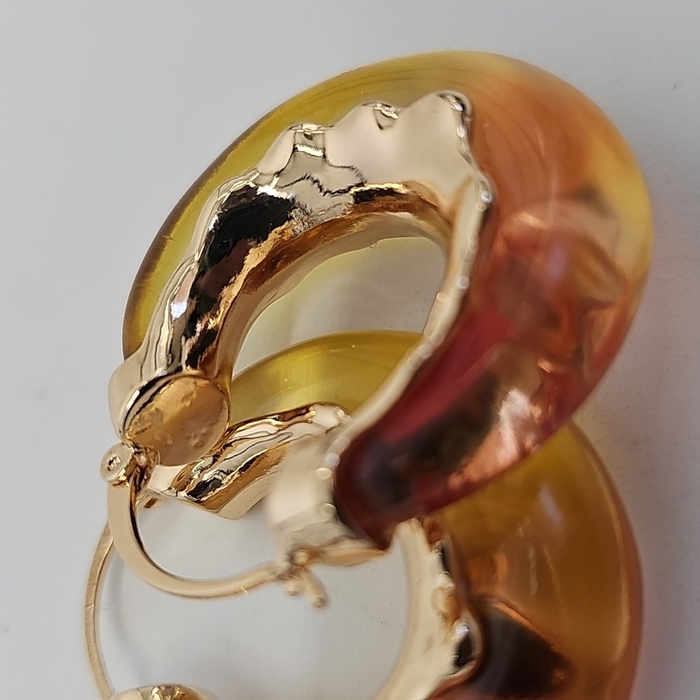 Chico's Chunky Transparent Gold Gradient Colored Resin Hoop No Droop Earrings‎ - Picture 8 of 9